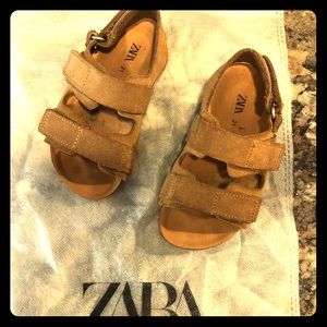 Baby Boys ZARA suede sandals 🖤